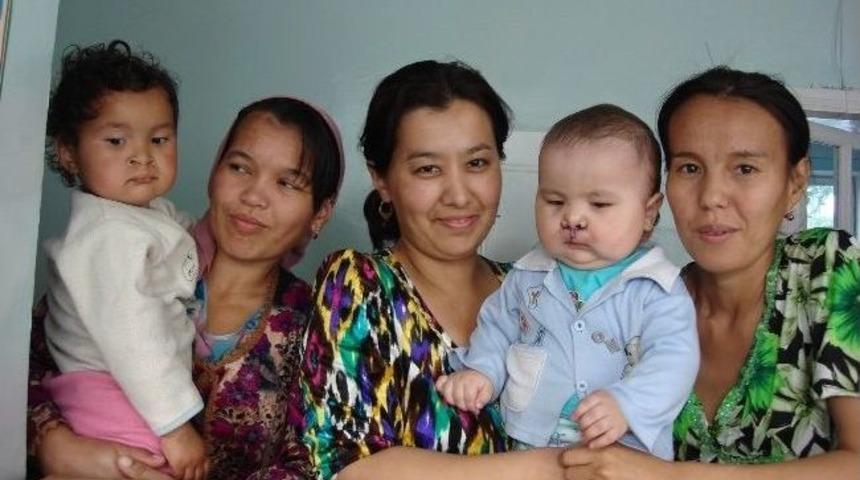 Tika’dan Özbek Çocuklara Yardım Eli