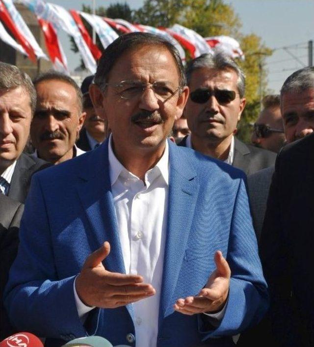 Tramvay Yolcularına &lsquo;kitap Jesti&rsquo; 1