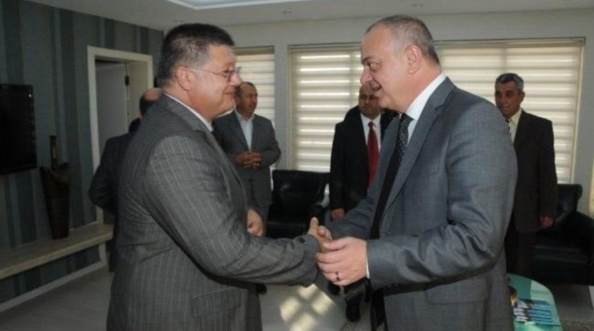 Manisa Belediyesi&rsquo;nde Bayramlaşma