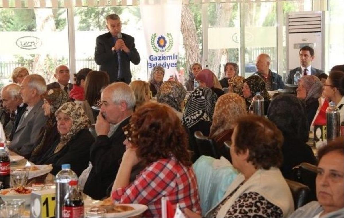 Gaziemir&rsquo;in 40-50 Yıl &Ouml;nceki K&uuml;lt&uuml;rel Ve Sosyal Yaşantısına Ayna Tutuyor