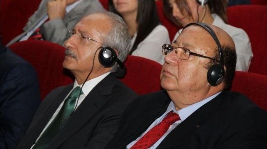 Kılı&ccedil;daroğlu'nun Katıldığı Konferansta Protesto