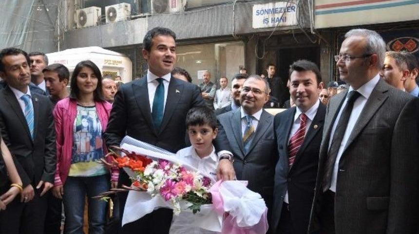 Bakan Kılı&ccedil; Vatandaşlarla Sohbet Etti