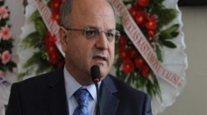 Kırşehir Valisi &Ouml;zdemir &Ccedil;akacak'ın Bayram Mesajı