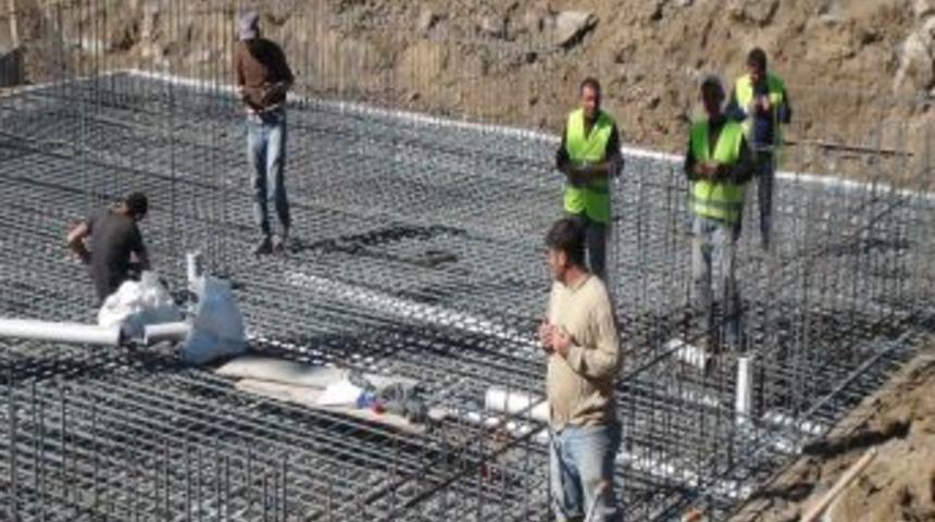 Tatvan&rsquo;ın Ilk &Ouml;zel Okulunun Temeli Dualarla Atıldı