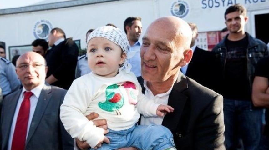 Başkan &Ouml;z, Belediye Personeliyle Bayramlaştı