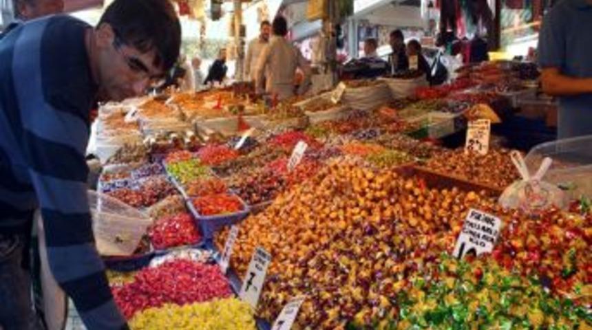 Emekliler Maaş Aldı, &Ccedil;arşıda Bayram Bereketi Yaşanıyor