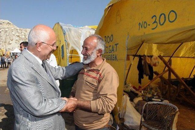 Yaşar, Kurban Pazarında Son Hazırlıkları Denetledi