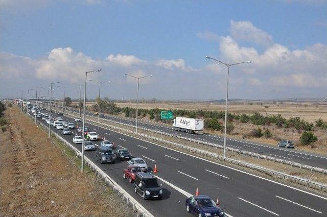 Bayram Trafiğinin İkinci Gününde Manzara Değişmedi