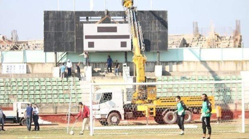 Yalova Atat&uuml;rk Stadyumu Yeni Skorboard