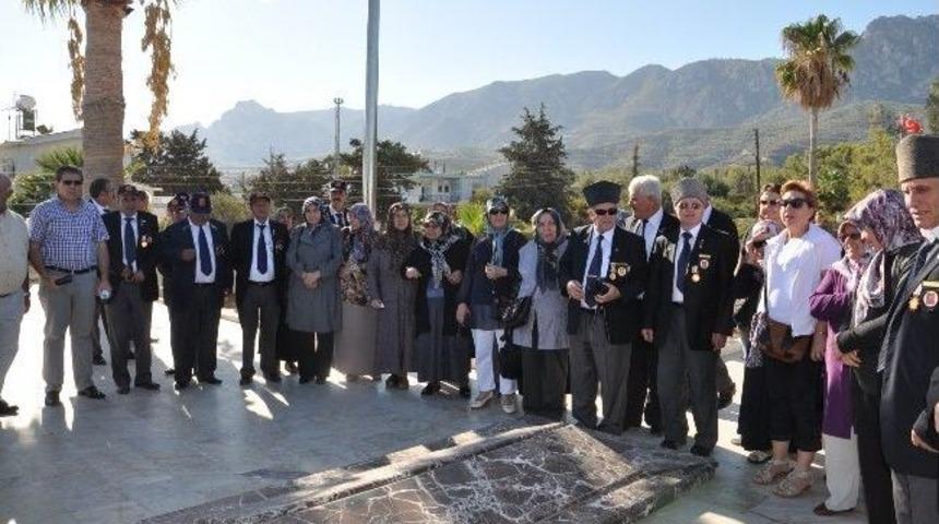 Gaziler Ve Şehit Aileleri Anavatana D&ouml;nd&uuml;