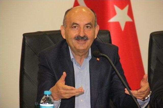 Bakan Yazıcı: “kurbanı Yurt Dışında Kesenler Orada Yesinler, Dağıtsınlar”