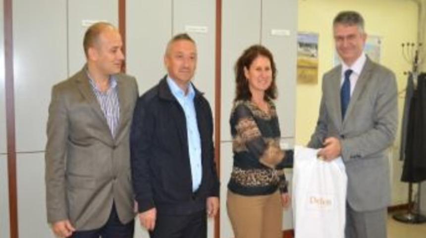 Hizmet-iş Belediye Personelinin Bayramını Kutladı