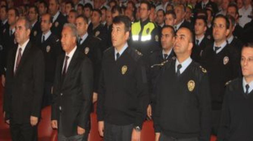 "Trafik Kazaları Bilimsel Yaklaşımlarla &Ccedil;&ouml;z&uuml;lmesi Gereken En &Ouml;nemli Sorun"