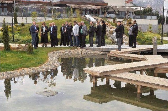 T&uuml;rk Japon K&uuml;lt&uuml;r&uuml;n&uuml; Yansıtan Eyof 2011 Spor Parkı Vatandaşın Hizmetinde 3