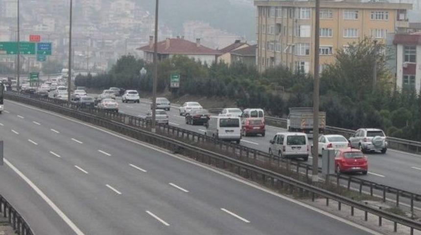 Trafikte Bayram Yoğunluğu Devam Ediyor