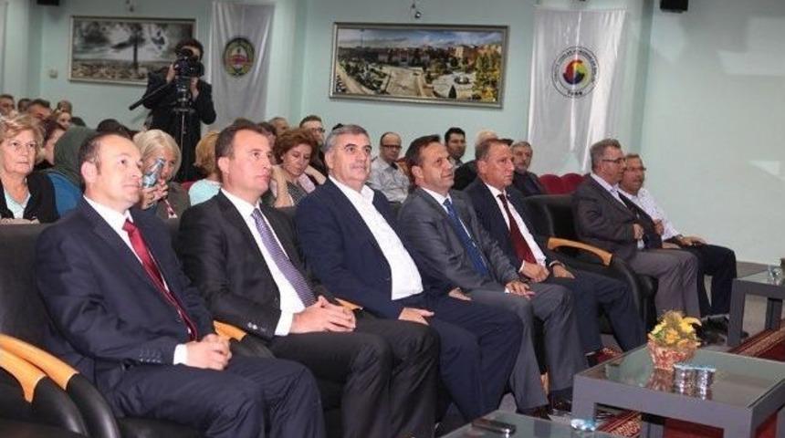 Başkan To&ccedil;oğlu Kırklareli Siyaset Akademisi&rsquo;ne Katıldı