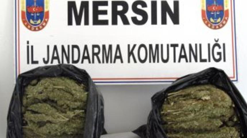 Kadın Yolcunun Valizinde 18 Kilo Esrar Ele Ge&ccedil;irildi
