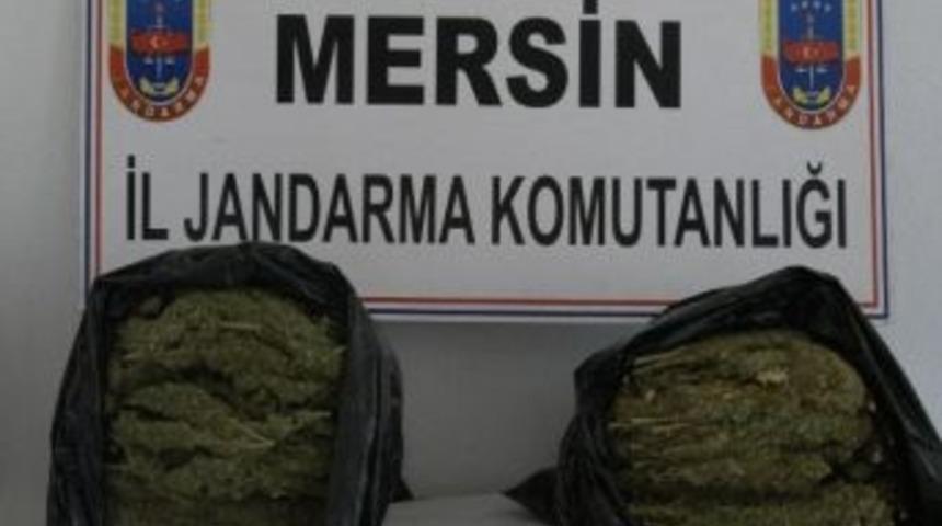 Yolcu Otob&uuml;s&uuml;nde Uyuşturucu Ele Ge&ccedil;irildi