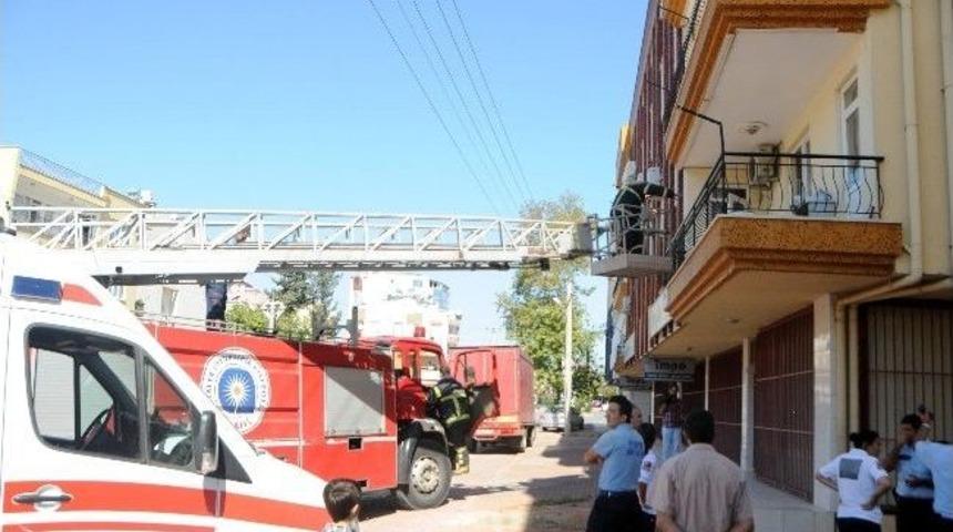 Uykuya Dalan Kocayı İtfaiye Ekibi Uyandırdı