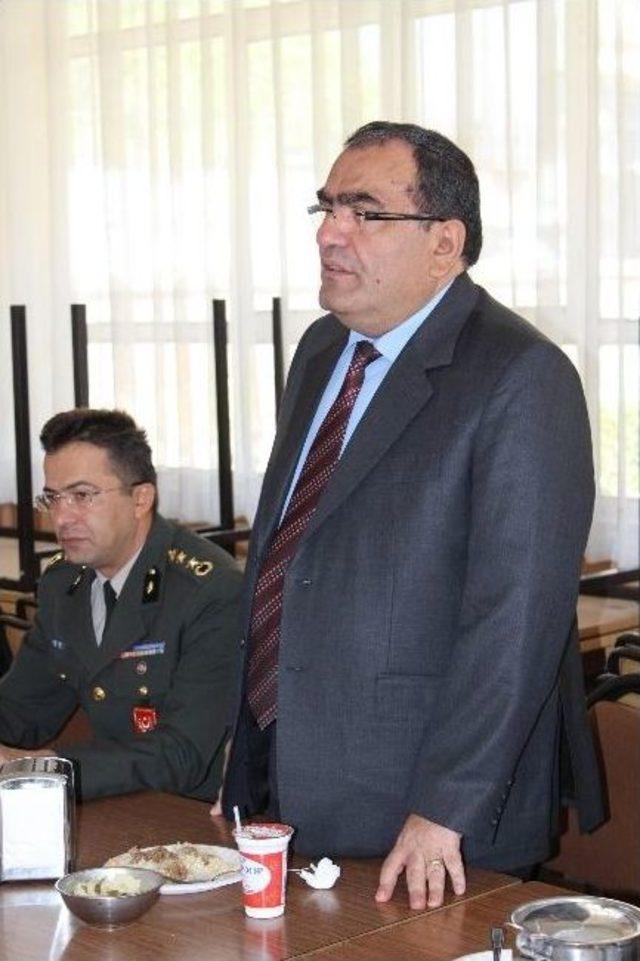&Ouml;ğrenmenleri &lsquo;yunus&rsquo; İ&ccedil;in Pilav Hayrı Yaptı 1