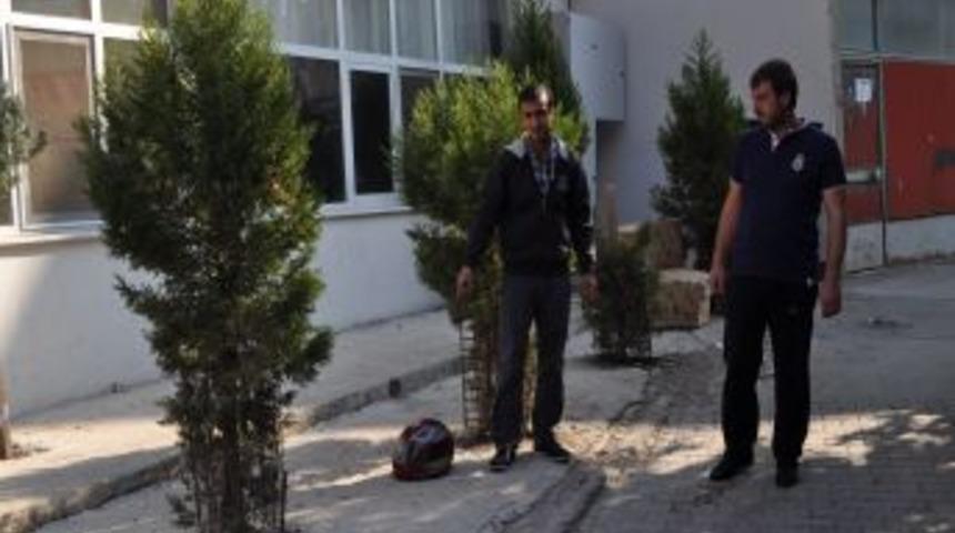 Onlarca Kişinin Ge&ccedil;tiği Sokak &Uuml;zerinde Bulunan Motosiklet &Ccedil;alındı