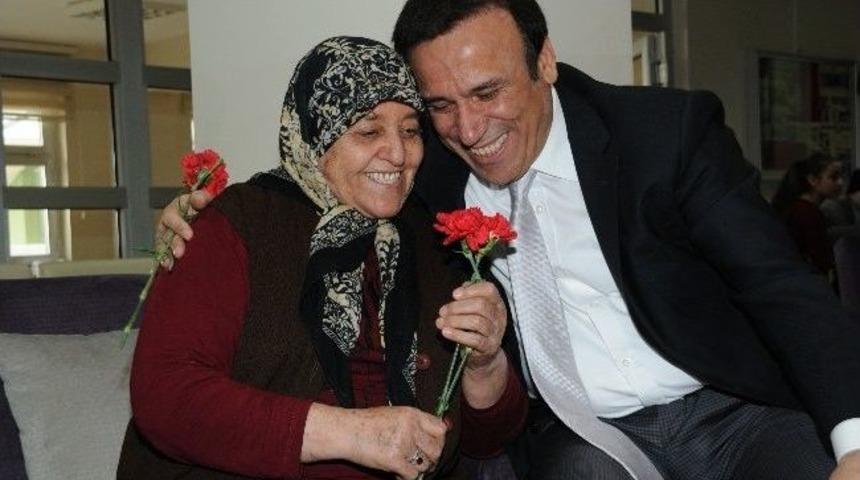 Başkan Gen&ccedil;&rsquo;in Bayram Mesajı