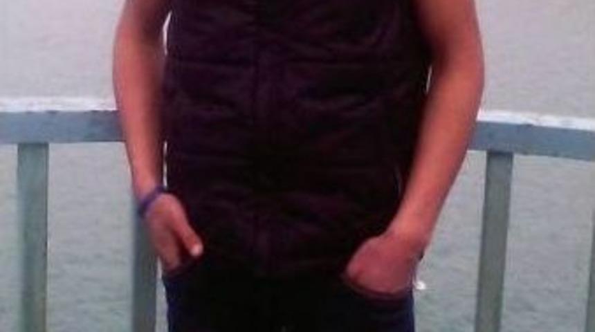 Annesinin sevgilisini &ouml;ld&uuml;ren gen&ccedil; aranıyor