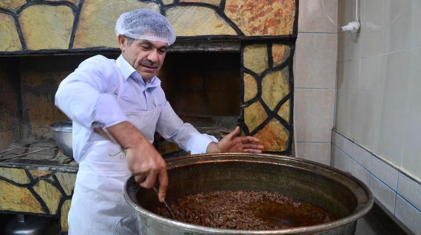 Kavurmanın Sırrı Hayvanın &Ouml;n Kolunda