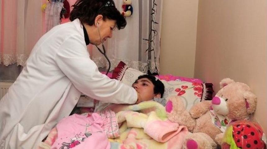 4.5 Yılda 35 Bin Vatandaşa Evde Bakım Hizmeti