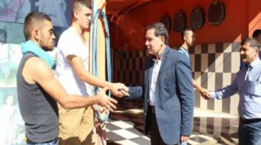 Başkan Zenbilci&rsquo;den Bayram Ziyareti