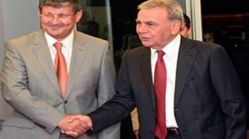 Chp'li Birol Soylu'dan Bir İlk: Se&ccedil;im Şarkısı