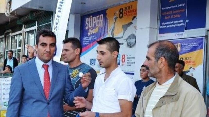 Talihliler Hediyelerini Aldı