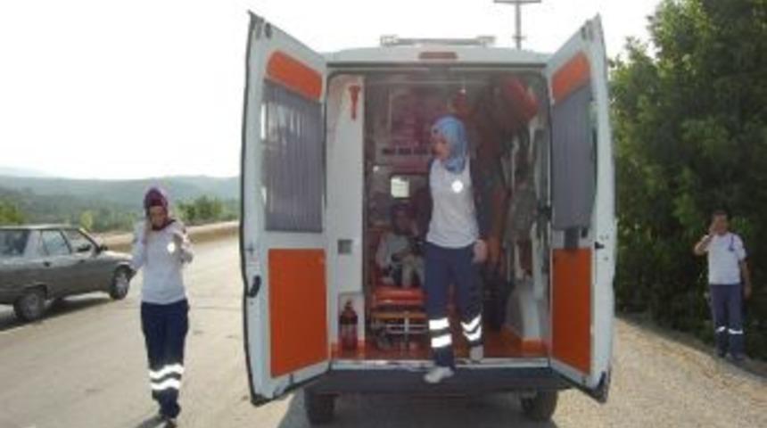 Harmancık'ta Otomobil Devrildi: 2 Yaralı