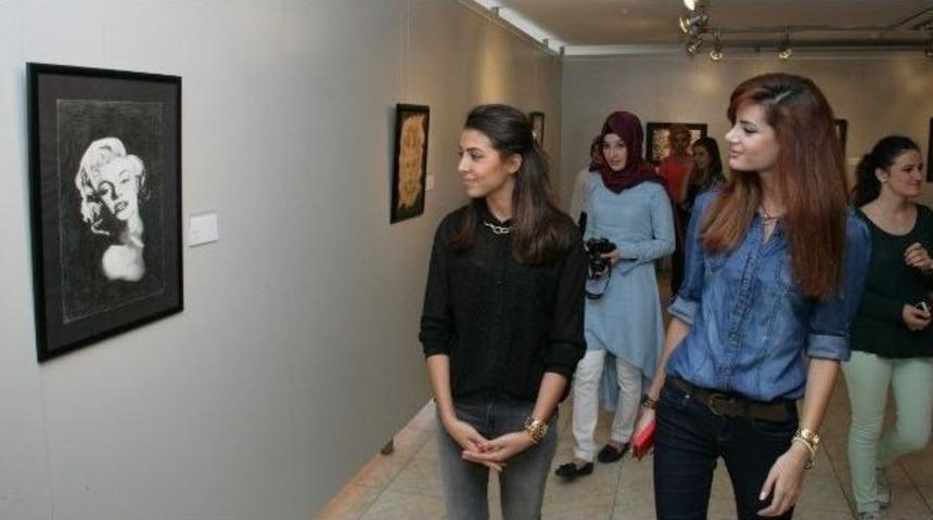 &Uuml;nl&uuml; İsimler Harfte Portrelendi