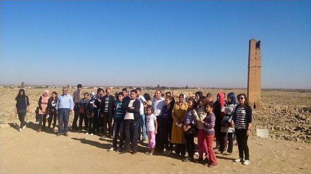 Gen&ccedil;lerle Tarihe Yolculuk 1