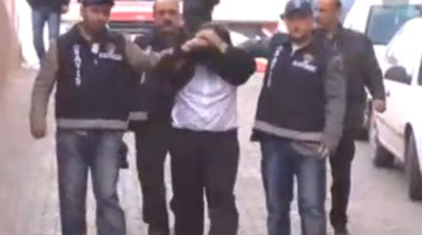 Katil zanlısını eksik parmakları ele verdi