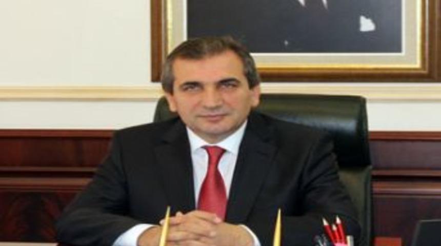 Vali Yazıcı: Bayramı, Maneviyatına Uygun Olarak Yaşamalıyız