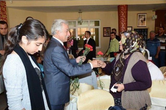 Aldırmaz&rsquo;dan Şehit Ailelerine Bayram Ziyareti 2