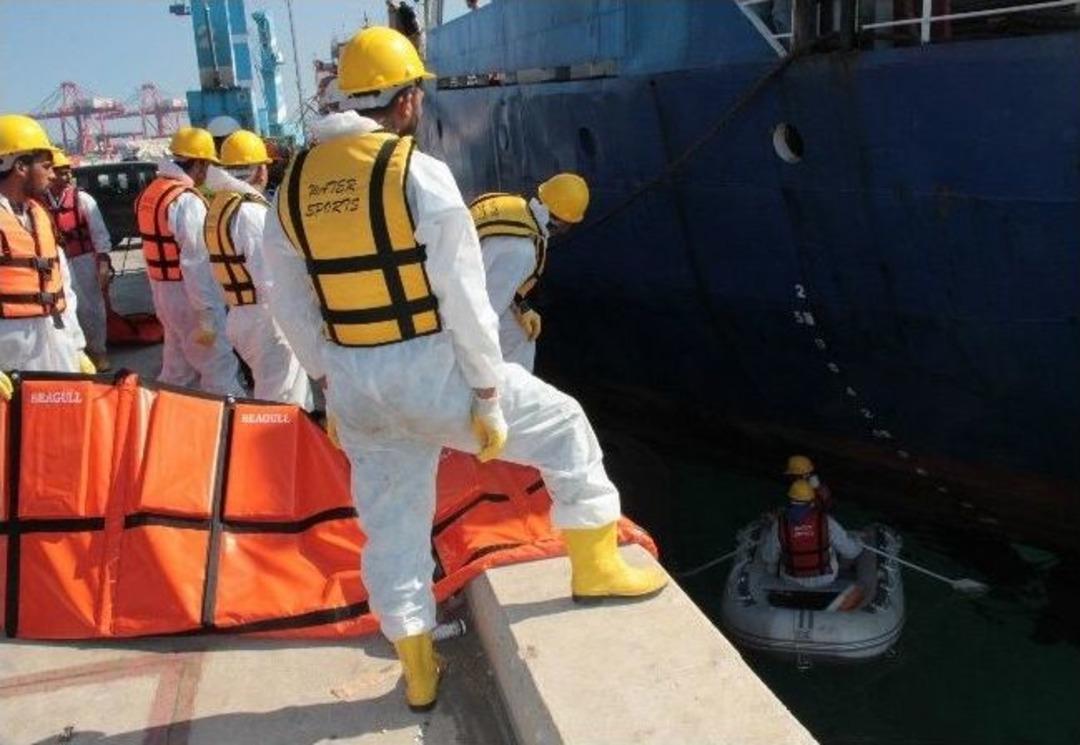 Gemlik K&ouml;rfezi'ndeki &Ccedil;evre Felaketine Bakanlık El Attı