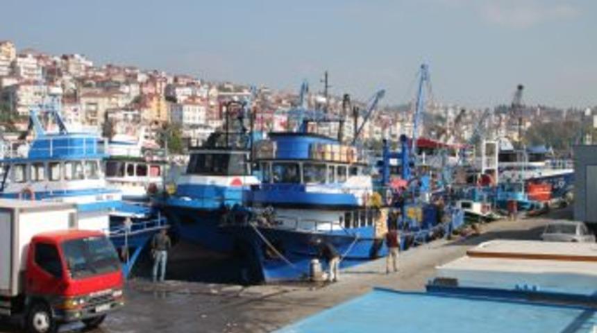 Denize D&uuml;şen Balık&ccedil;ı Bulunamadı