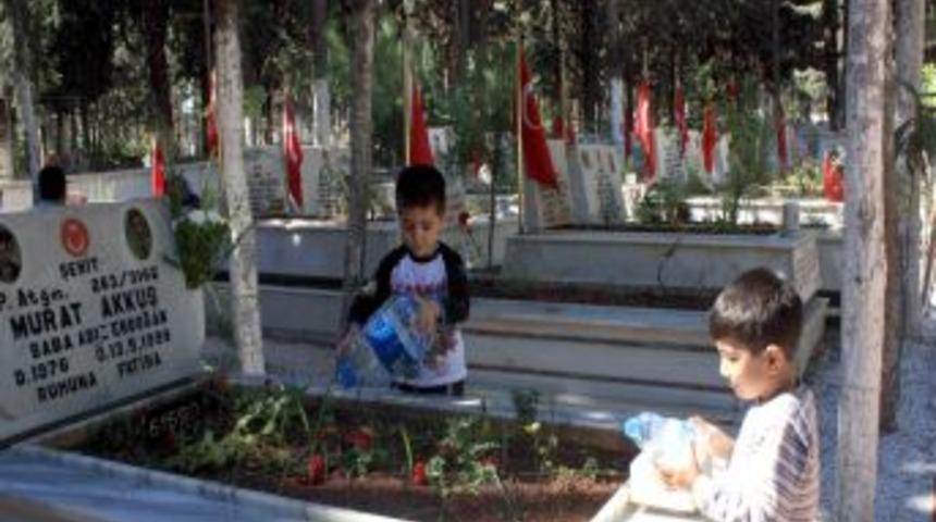 Şehit Annesi Olmanın Gururu Da B&uuml;y&uuml;k Acısı Da