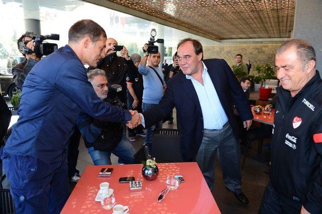 Terim'e Demirören Ve Bilic Morali