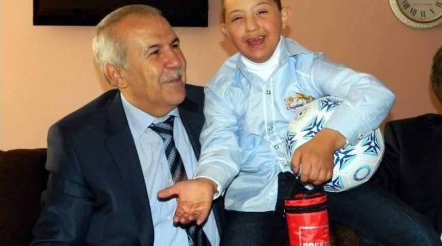 Gaziantep Valisi Ata, Sevgi Evleri Ve &Ccedil;ocuk Yuvasını Ziyaret Etti