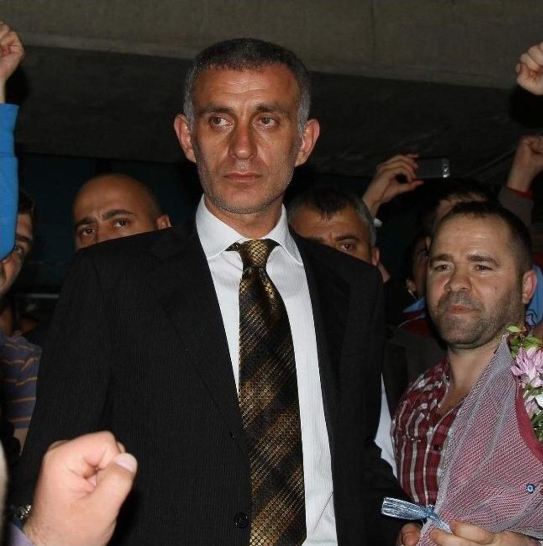 İbrahim Hacıosmanoğlu G&ouml;z Yaşlarını Tutamadı