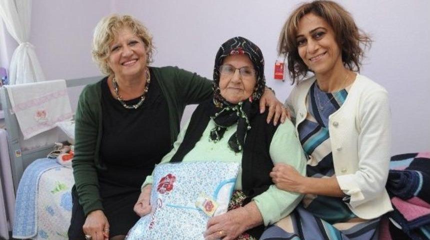 Huzurevine Bayram Ziyareti