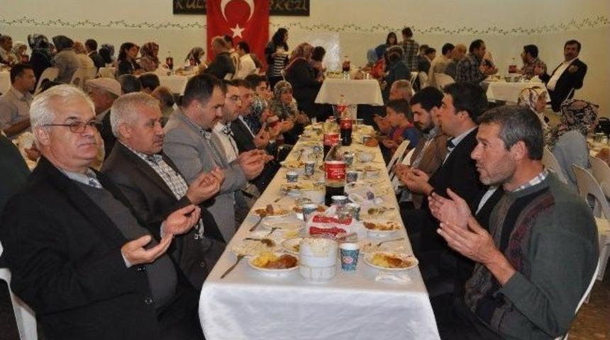 Başkan Alıcık&rsquo;tan Din G&ouml;revlilerine Yemek