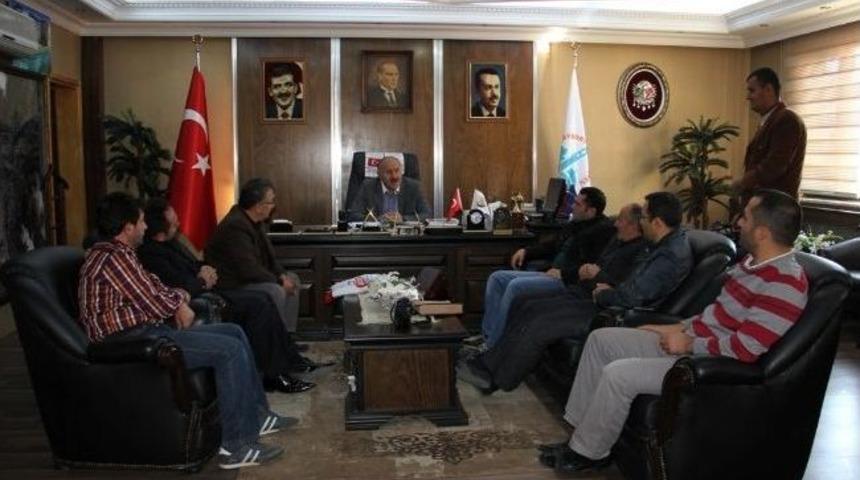 M&uuml;s-der'den Belediye Başkanı Polat'a Ş&uuml;kran Plaketi