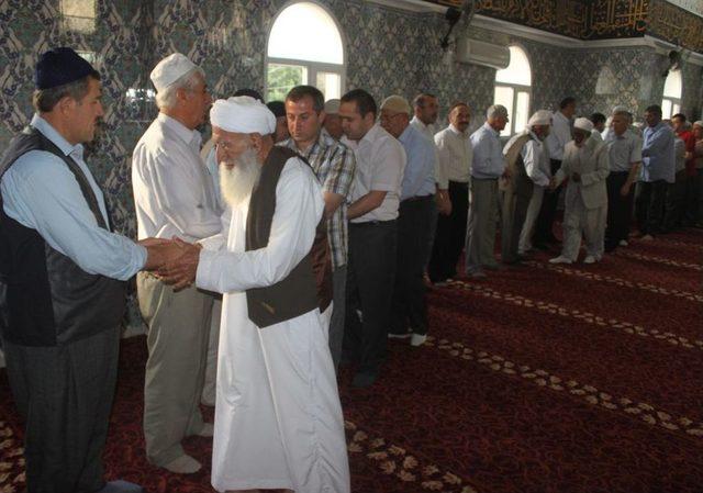 Şırnaklılar, Bayram Namazında İslam Kardeşliği I&ccedil;in Dua Etti 2
