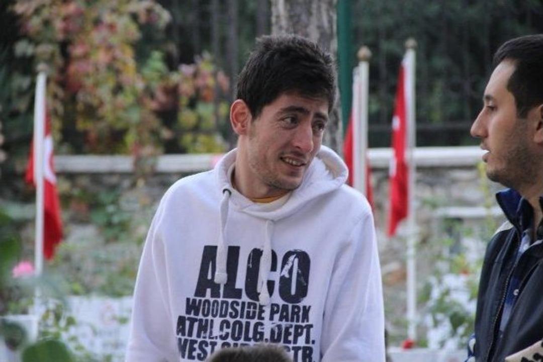 Şehit Onbaşıya, İkizinden Bayram Ziyareti