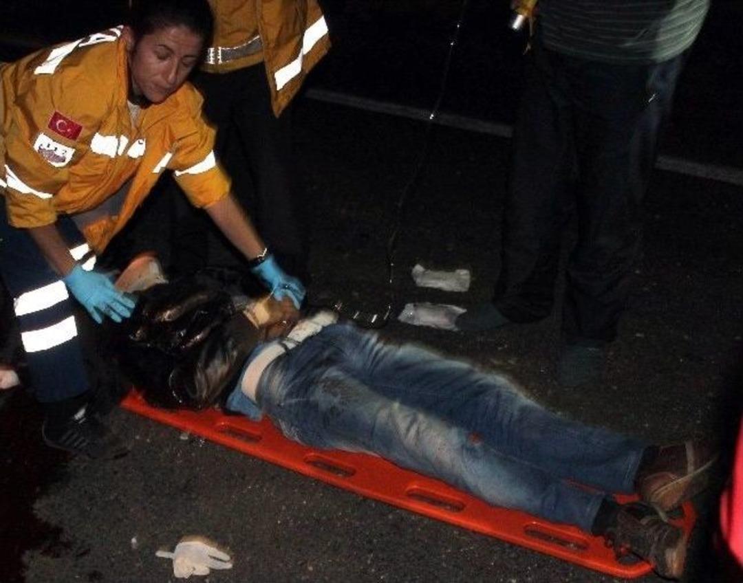 Konya&rsquo;da minib&uuml;s devrildi: 1 &ouml;l&uuml;, 1 yaralı